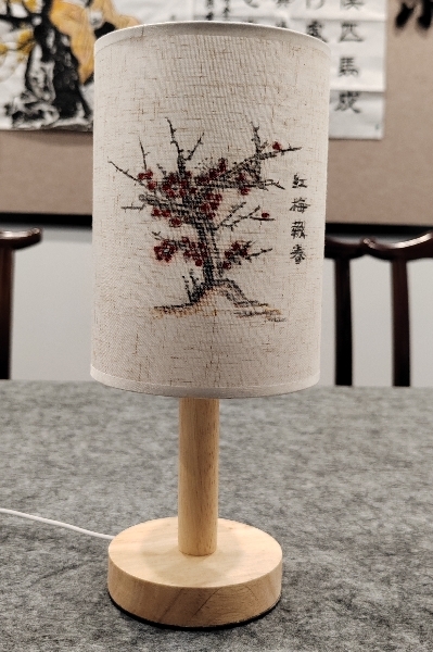 梅魂砺洁（作者：陈俏）_副本.jpg
